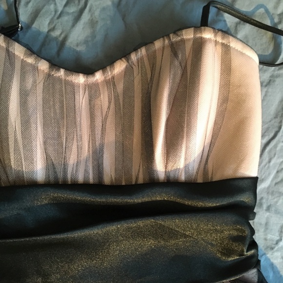 Gorgeous Cocktail Dress Size S - Picture 7 of 7